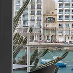 Appartamento Seafront, Lovely Modern Studio.