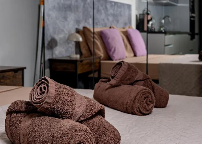 Seafront, Lovely Modern Studio.